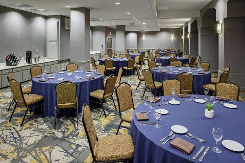 DoubleTree By Hilton Hotel San Antonio Downtown image 9